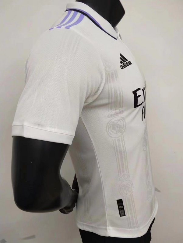 Player version 2223 Real Madrid home